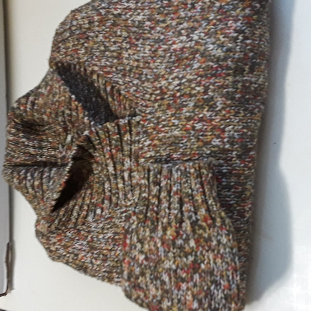 Women's Brown multicolored knit Sweater Size Medium Bust 34"
